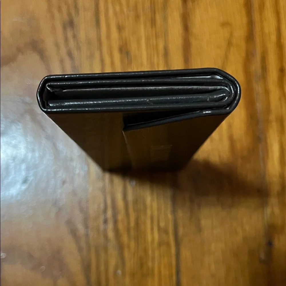Bulova Elegant Black Fold Flat Eyeglass Case